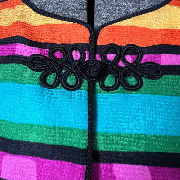 Vintage Maggy London 100% silk colorful blazer cardigan with frog cord closure - Picture 14 of 14
